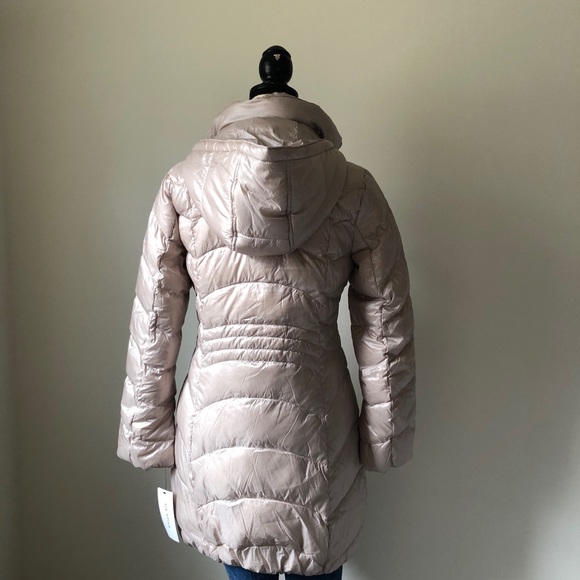 Via Spiga Down Feather Water Repellent Champage - Picture 4 of 6